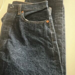 Levi’s 501 jeans. 32/30